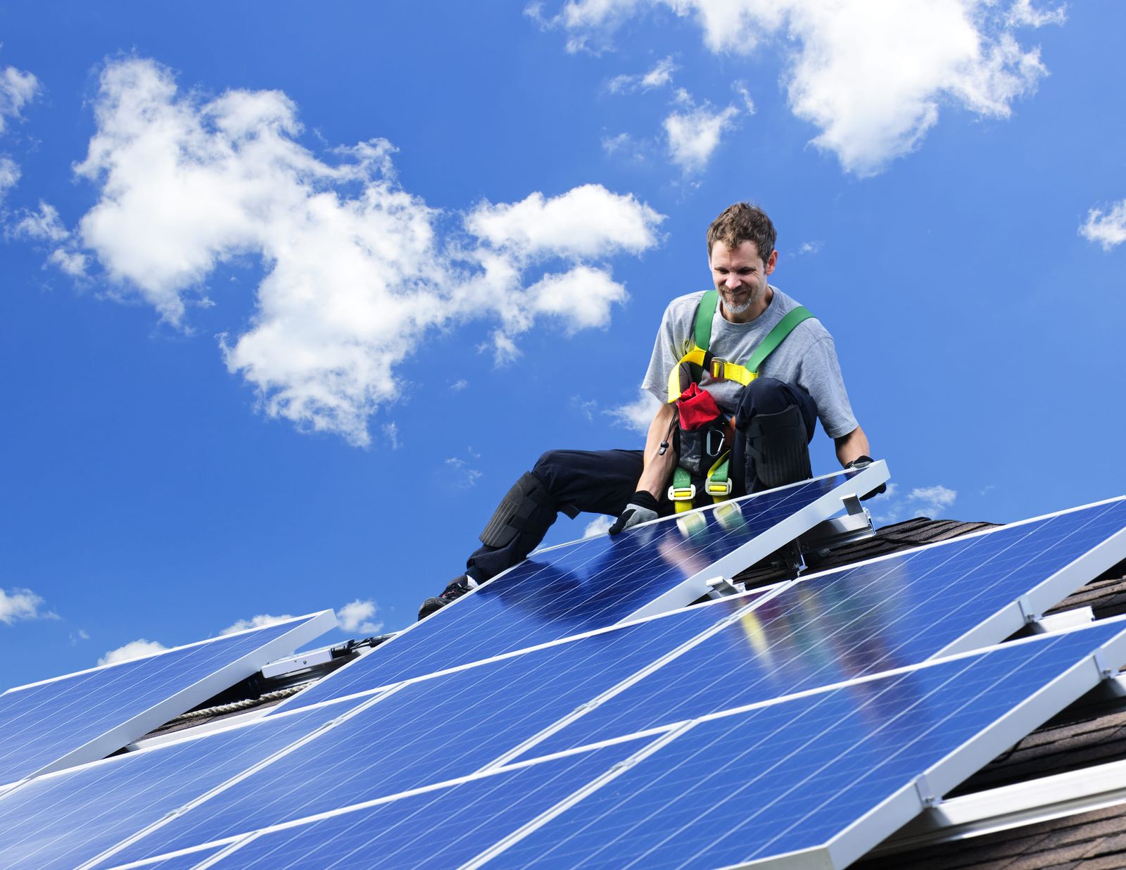 Photovoltaikanlage auf einem Dach installiert